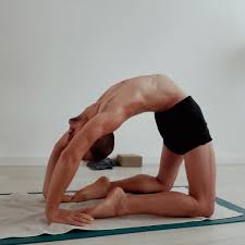 Tapetes e toalhas de yoga