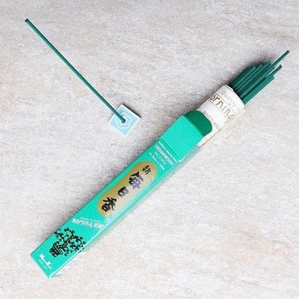 Incenso Japonês de Cedro 50 varetas