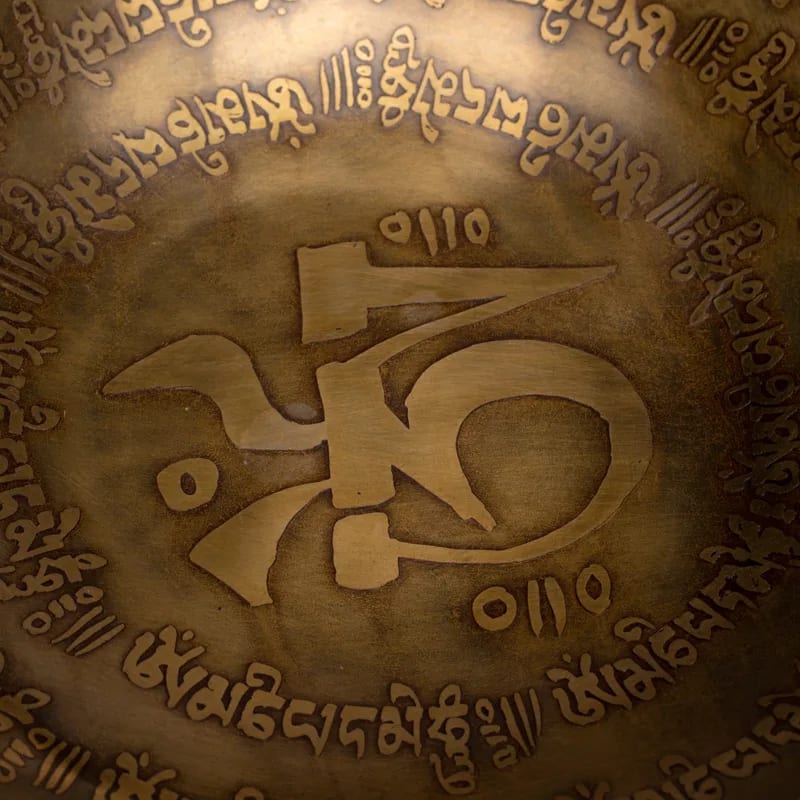 Taça Tibetana Om Mani Pad Me Hum com batente em madeira - 12.5 cm