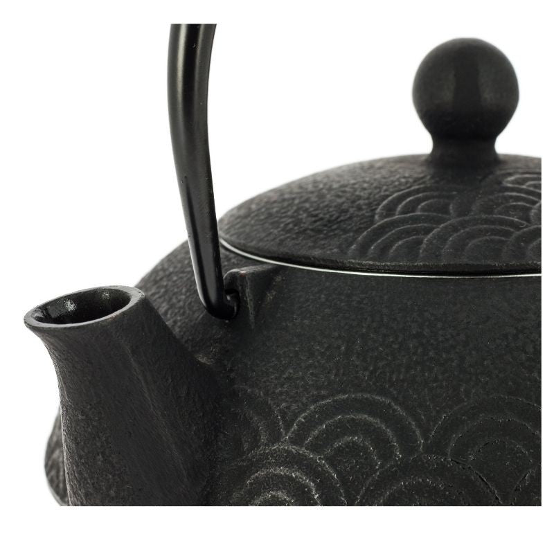 Chaleira Japonesa de ferro fundido Iwachu Seigaiha preta - 650 ml