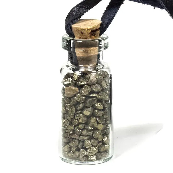Garrafinha com pedras de pirite natural