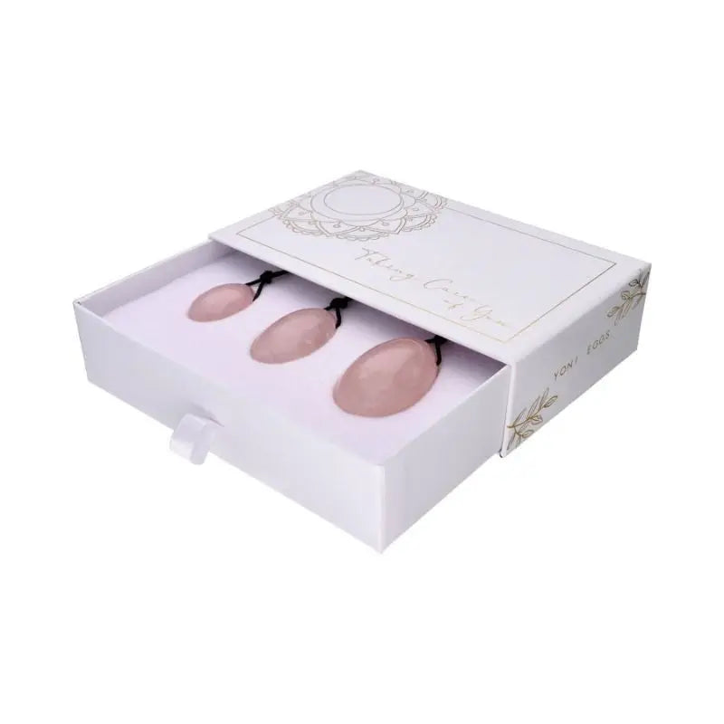 Conjunto de yoni eggs de quartzo rosa em pedra natural polida