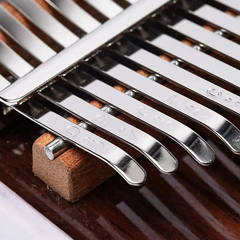 Kalimba Hluru com 21 notas em Dó maior