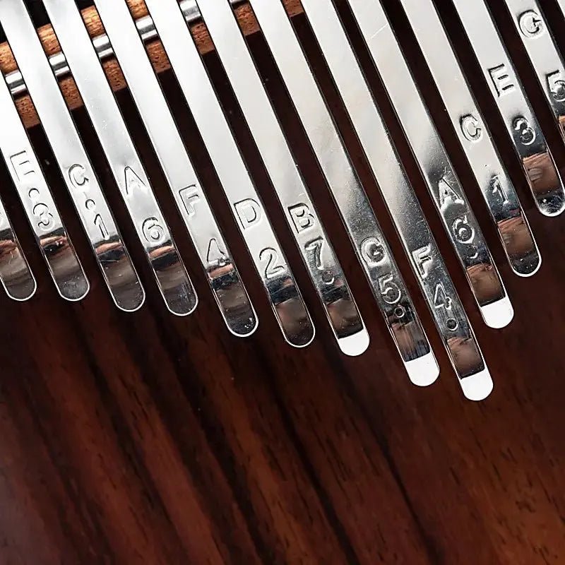 Kalimba Hluru com 21 notas em Dó maior